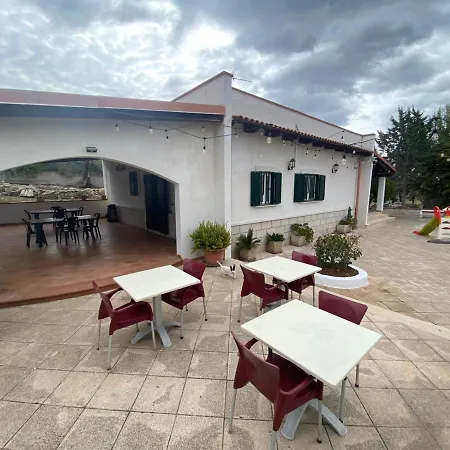 Antonia Con Piscina * Corato