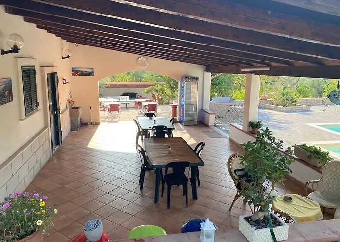 Bed & Breakfast Antonia Con Piscina Corato